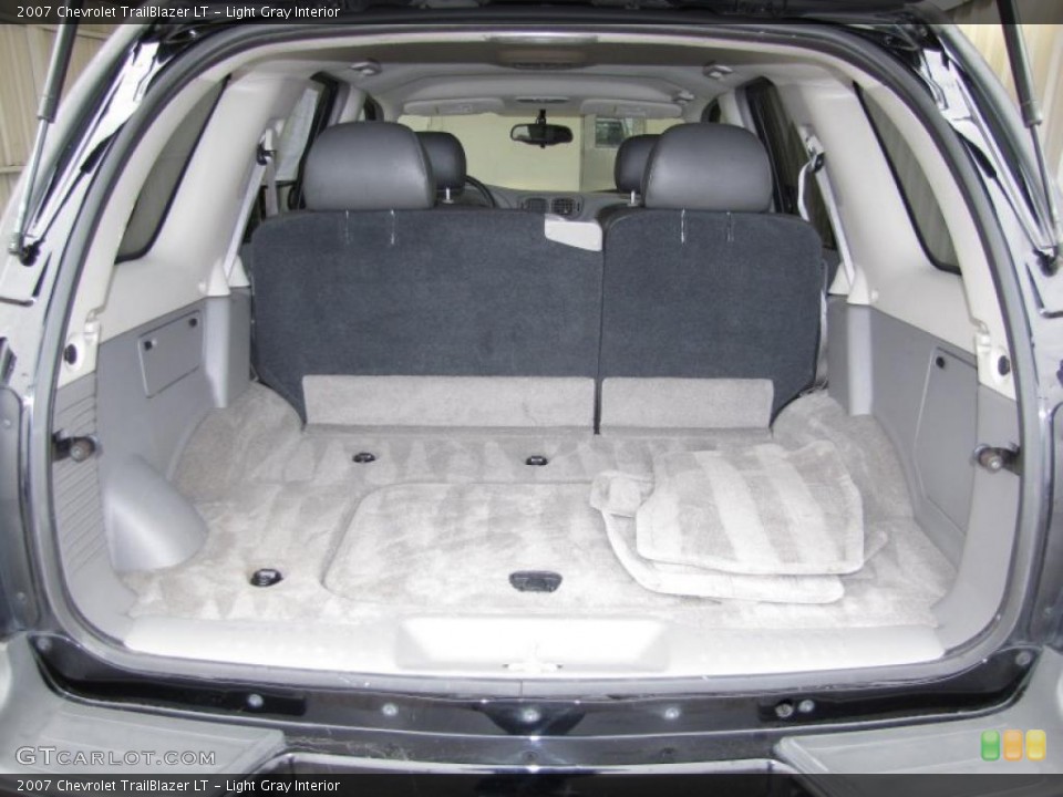 Light Gray Interior Trunk for the 2007 Chevrolet TrailBlazer LT #40345338
