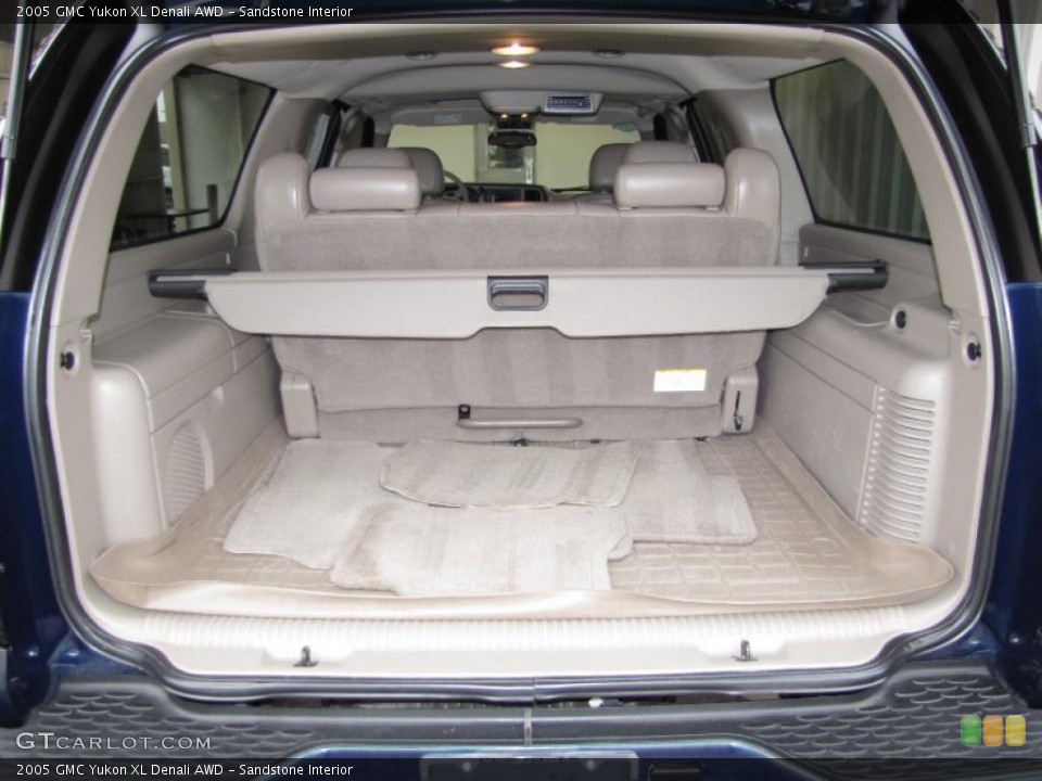 Sandstone Interior Trunk for the 2005 GMC Yukon XL Denali AWD #40346014