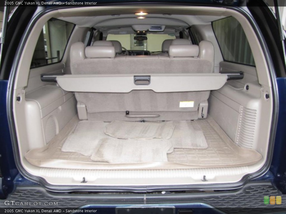 Sandstone Interior Trunk for the 2005 GMC Yukon XL Denali AWD #40346014
