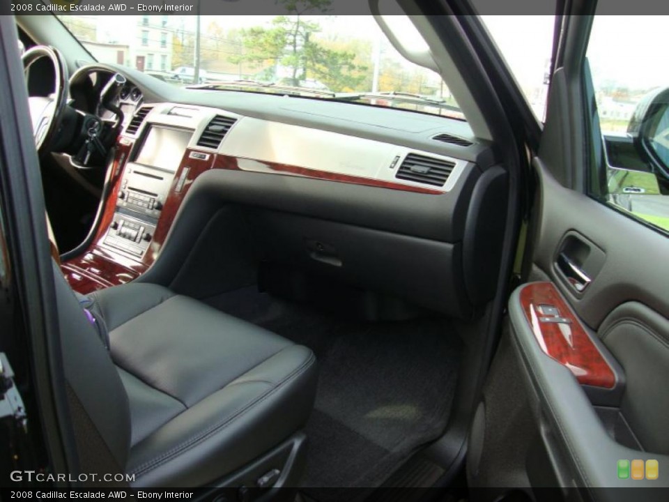 Ebony Interior Photo for the 2008 Cadillac Escalade AWD #40347398