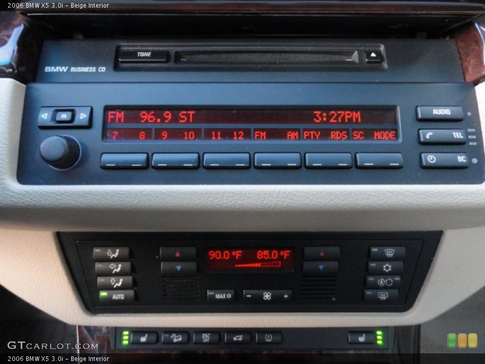 Beige Interior Controls for the 2006 BMW X5 3.0i #40347494