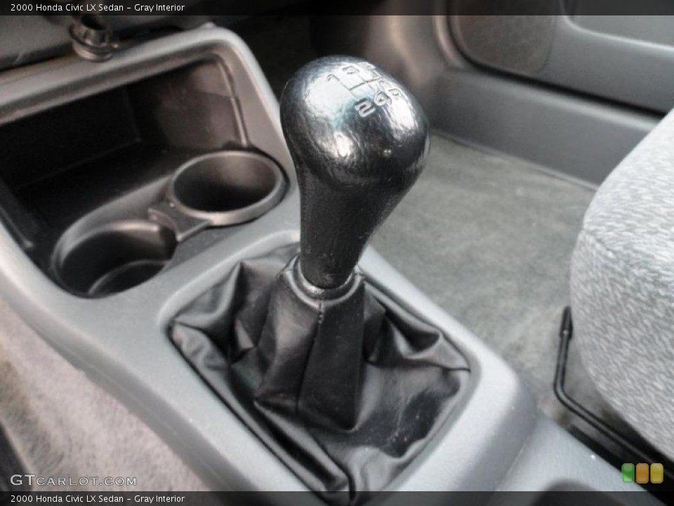 Gray Interior Transmission for the 2000 Honda Civic LX Sedan #40348642
