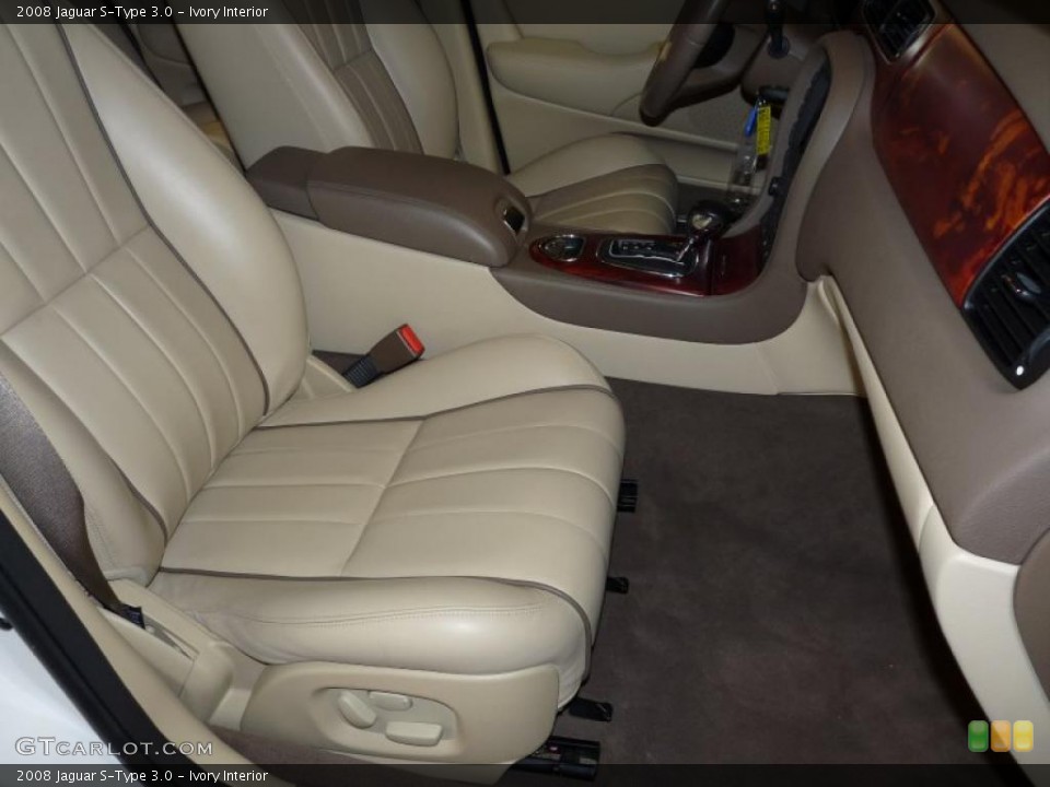 Ivory Interior Photo for the 2008 Jaguar S-Type 3.0 #40361048