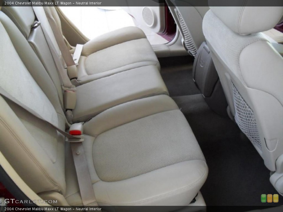 Neutral Interior Photo for the 2004 Chevrolet Malibu Maxx LT Wagon #40367517