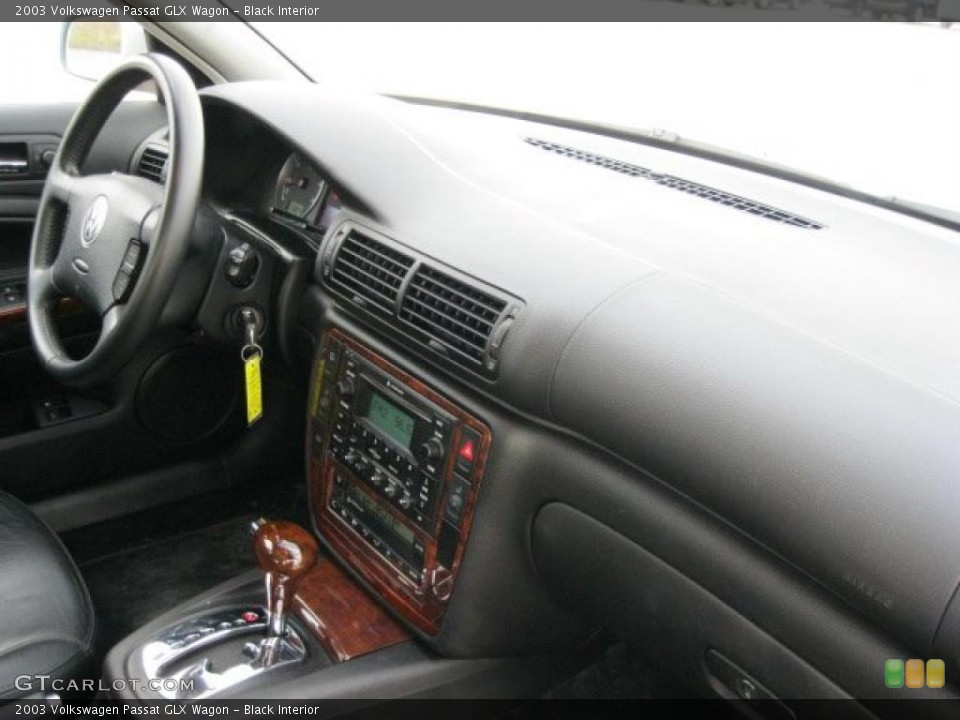 Black Interior Dashboard for the 2003 Volkswagen Passat GLX Wagon #40371165