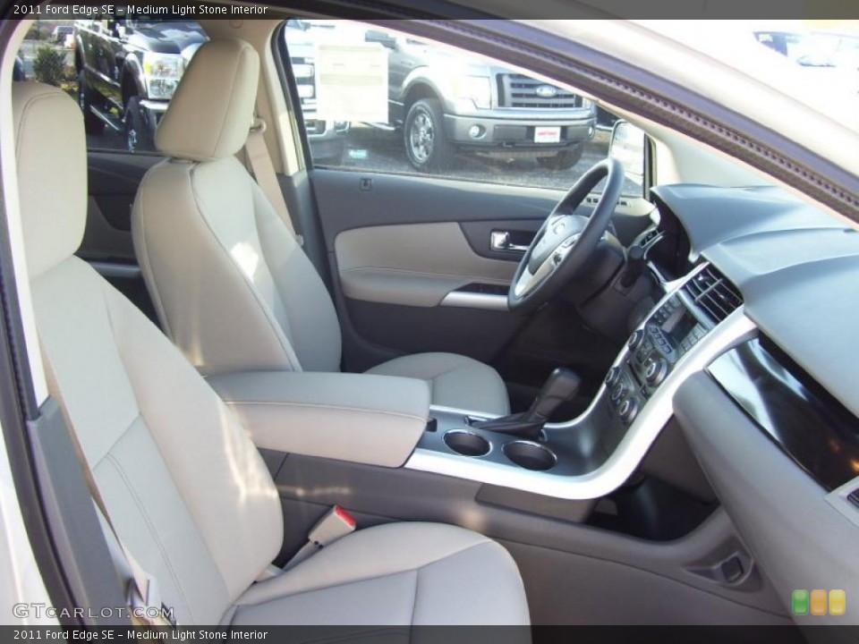 Medium Light Stone Interior Photo for the 2011 Ford Edge SE #40373201