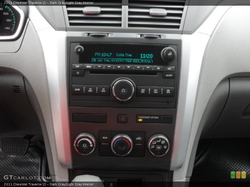 Dark Gray/Light Gray Interior Controls for the 2011 Chevrolet Traverse LS #40379961