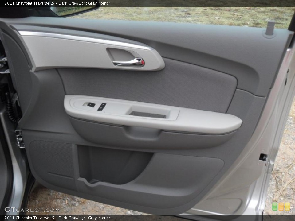 Dark Gray/Light Gray Interior Door Panel for the 2011 Chevrolet Traverse LS #40380113