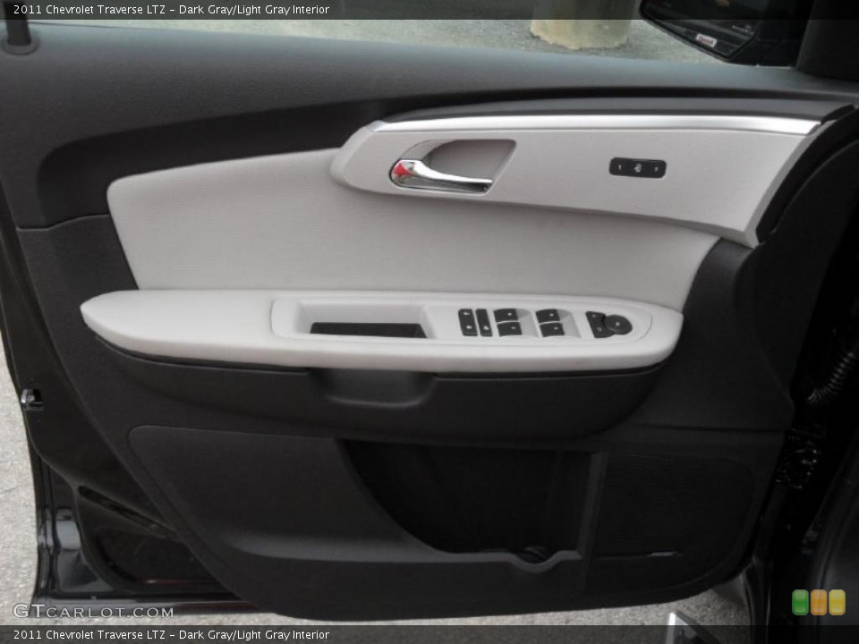 Dark Gray/Light Gray Interior Door Panel for the 2011 Chevrolet Traverse LTZ #40381129