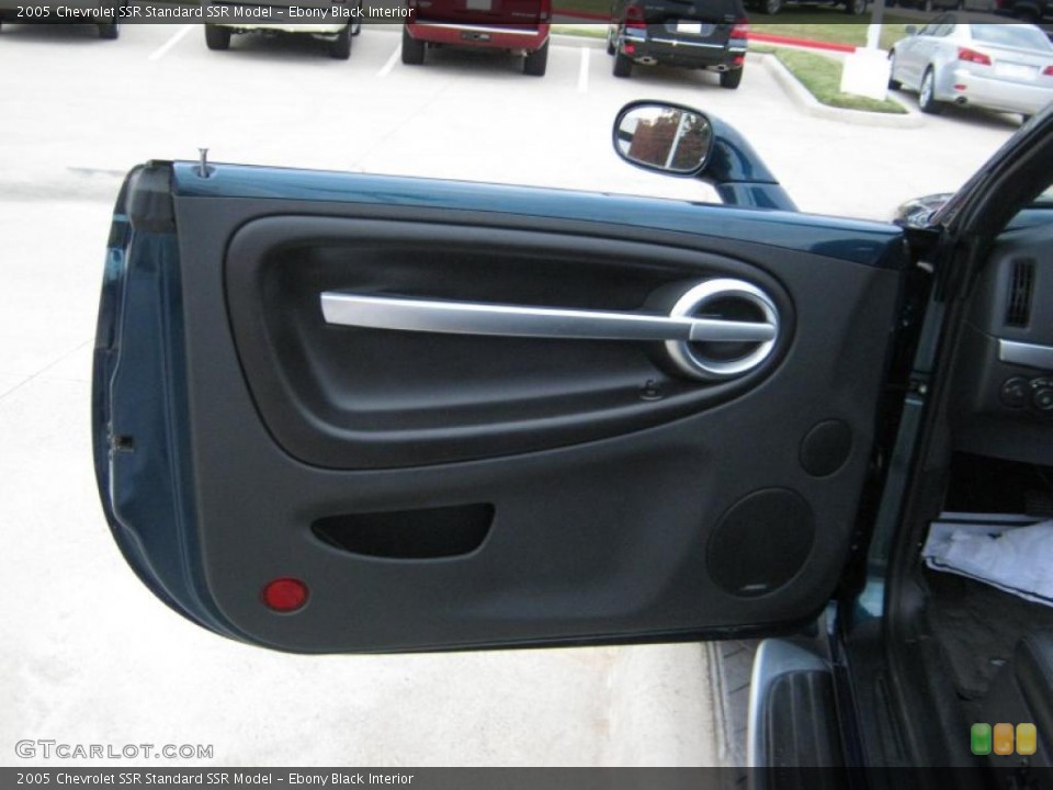 Ebony Black Interior Door Panel for the 2005 Chevrolet SSR  #40387537