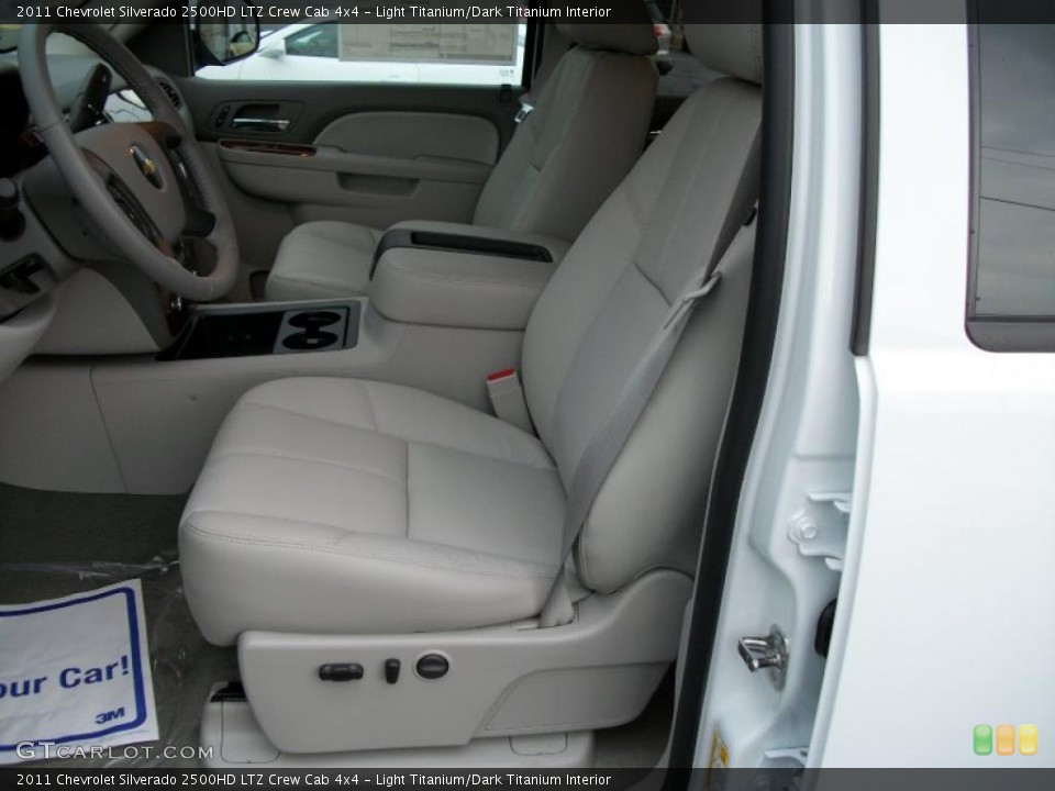 Light Titanium/Dark Titanium Interior Photo for the 2011 Chevrolet Silverado 2500HD LTZ Crew Cab 4x4 #40389577