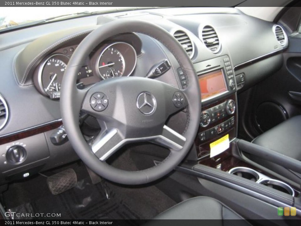 Black Interior Photo for the 2011 Mercedes-Benz GL 350 Blutec 4Matic #40397893