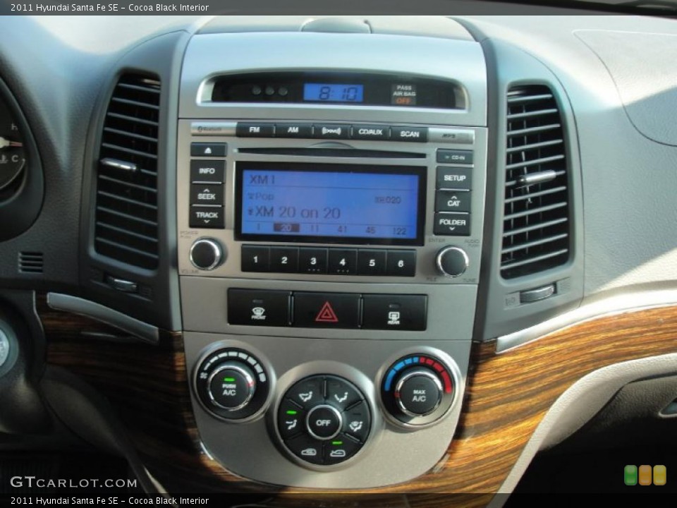 Cocoa Black Interior Controls for the 2011 Hyundai Santa Fe SE #40400333