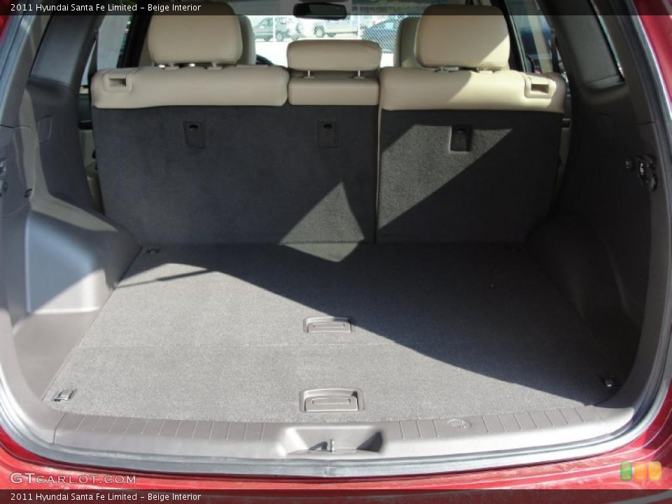 Beige Interior Trunk for the 2011 Hyundai Santa Fe Limited #40401409