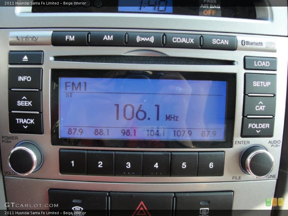 Beige Interior Controls for the 2011 Hyundai Santa Fe Limited #40401569