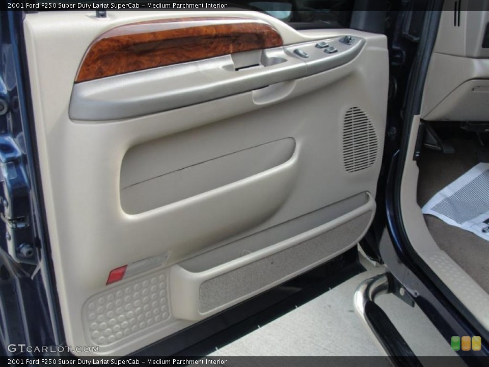 Medium Parchment Interior Door Panel for the 2001 Ford F250 Super Duty Lariat SuperCab #40402709