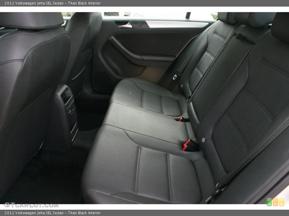 Titan Black Interior Photo for the 2011 Volkswagen Jetta SEL Sedan #40408025