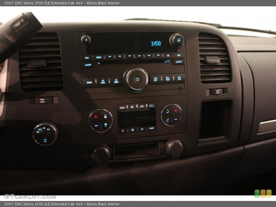 Ebony Black Interior Controls for the 2007 GMC Sierra 1500 SLE Extended Cab 4x4 #40411148