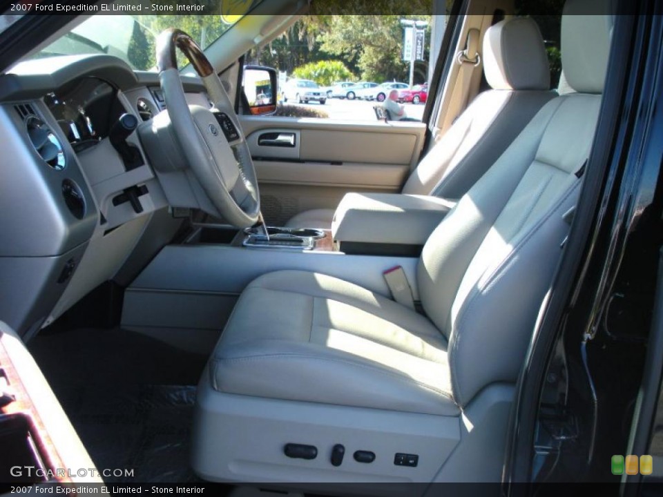 Stone Interior Photo for the 2007 Ford Expedition EL Limited #40416744