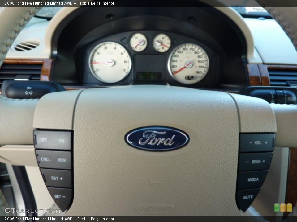 Pebble Beige Interior Controls for the 2006 Ford Five Hundred Limited AWD #40419520