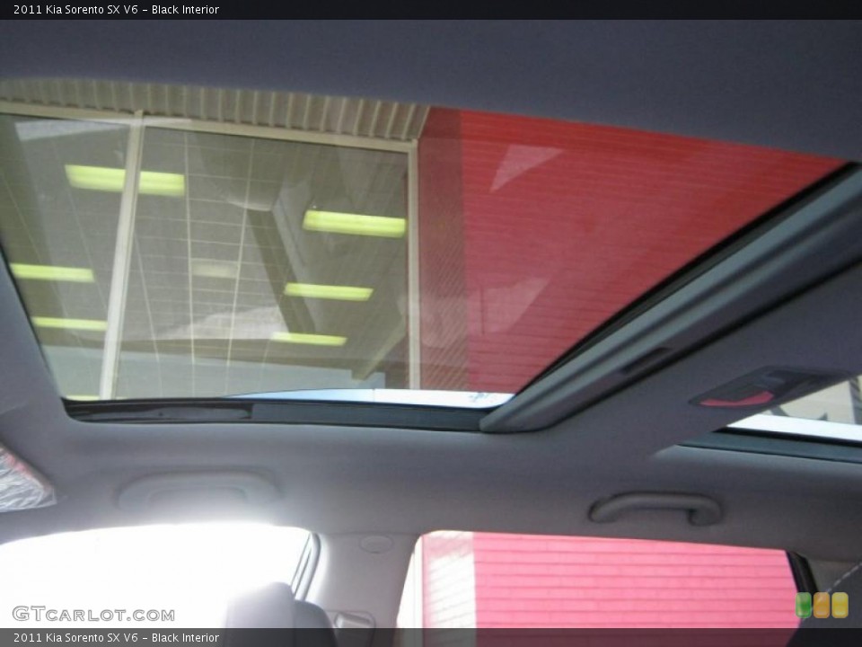 Black Interior Sunroof for the 2011 Kia Sorento SX V6 #40442709