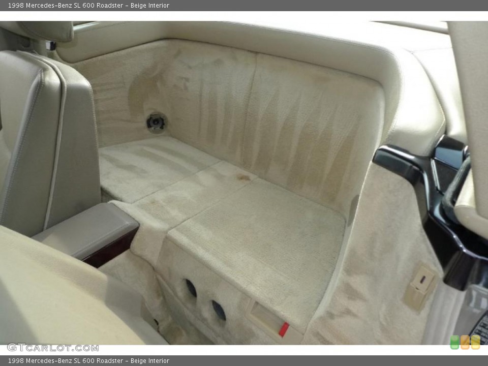 Beige Interior Photo for the 1998 Mercedes-Benz SL 600 Roadster #40458910