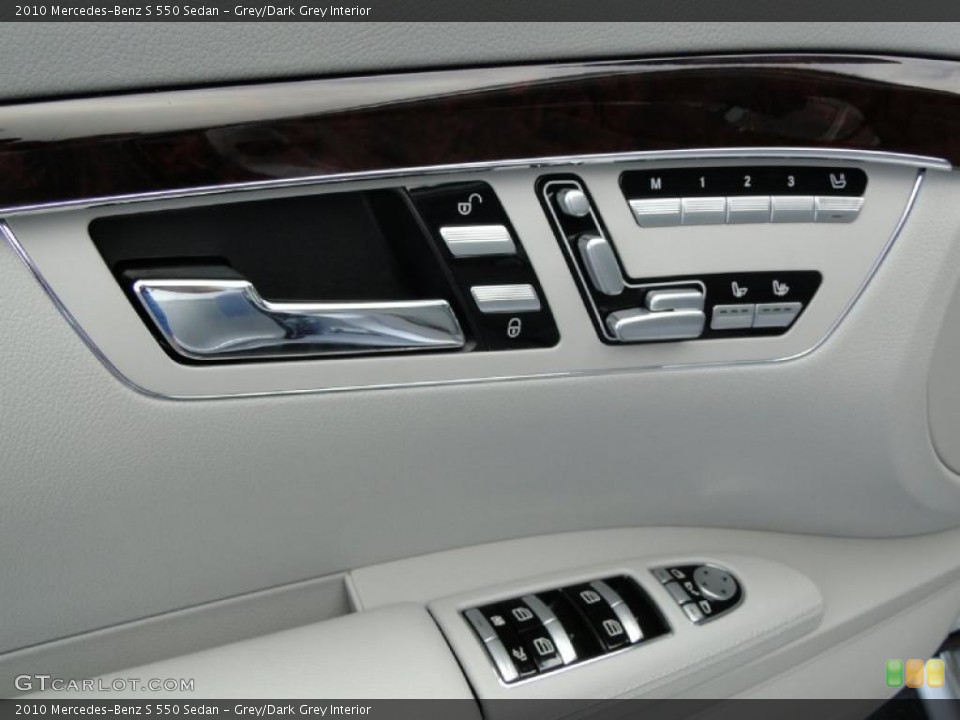Grey/Dark Grey Interior Door Panel for the 2010 Mercedes-Benz S 550 Sedan #40471275