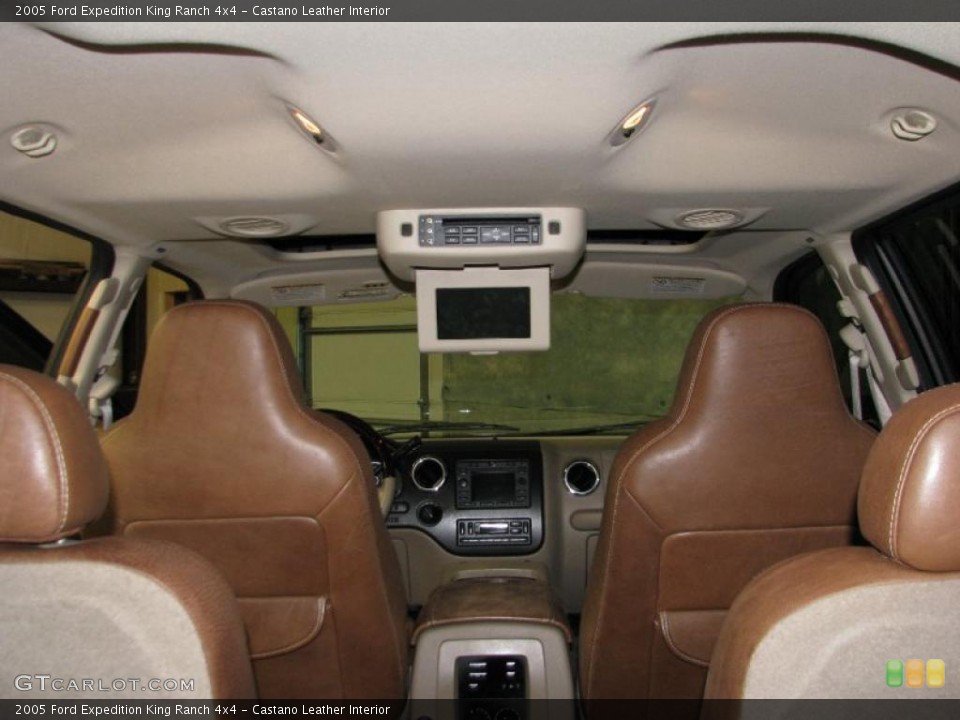 Castano Leather Interior Photo for the 2005 Ford Expedition King Ranch 4x4 #40473175