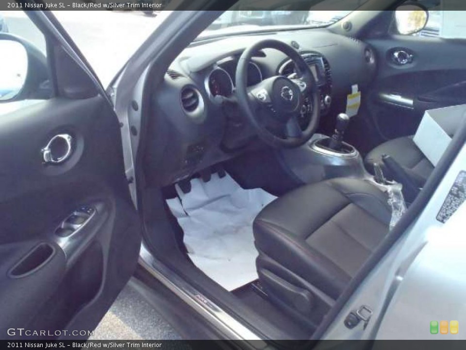 Black/Red w/Silver Trim Interior Photo for the 2011 Nissan Juke SL #40480530