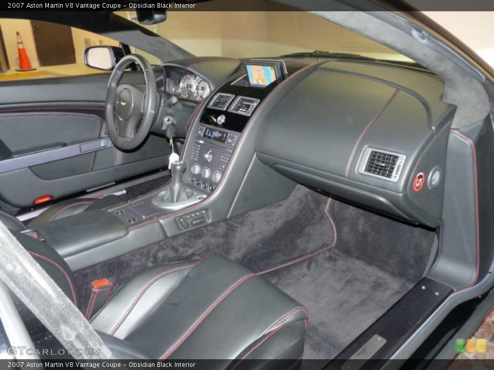 Obsidian Black Interior Dashboard for the 2007 Aston Martin V8 Vantage Coupe #40487454