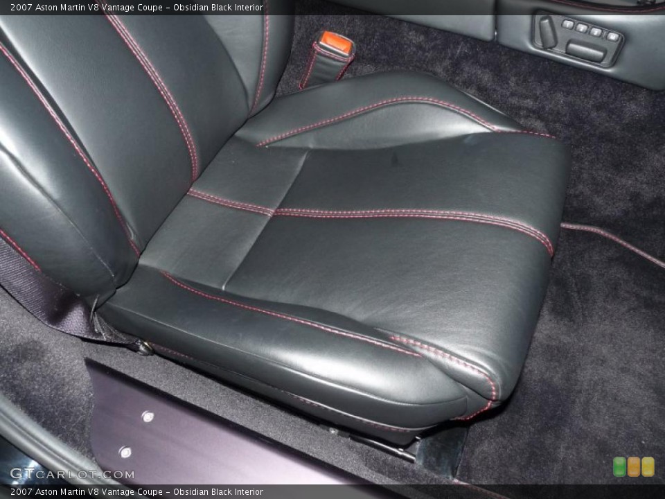 Obsidian Black Interior Photo for the 2007 Aston Martin V8 Vantage Coupe #40487502