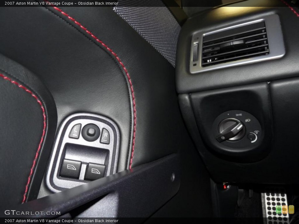 Obsidian Black Interior Controls for the 2007 Aston Martin V8 Vantage Coupe #40487598