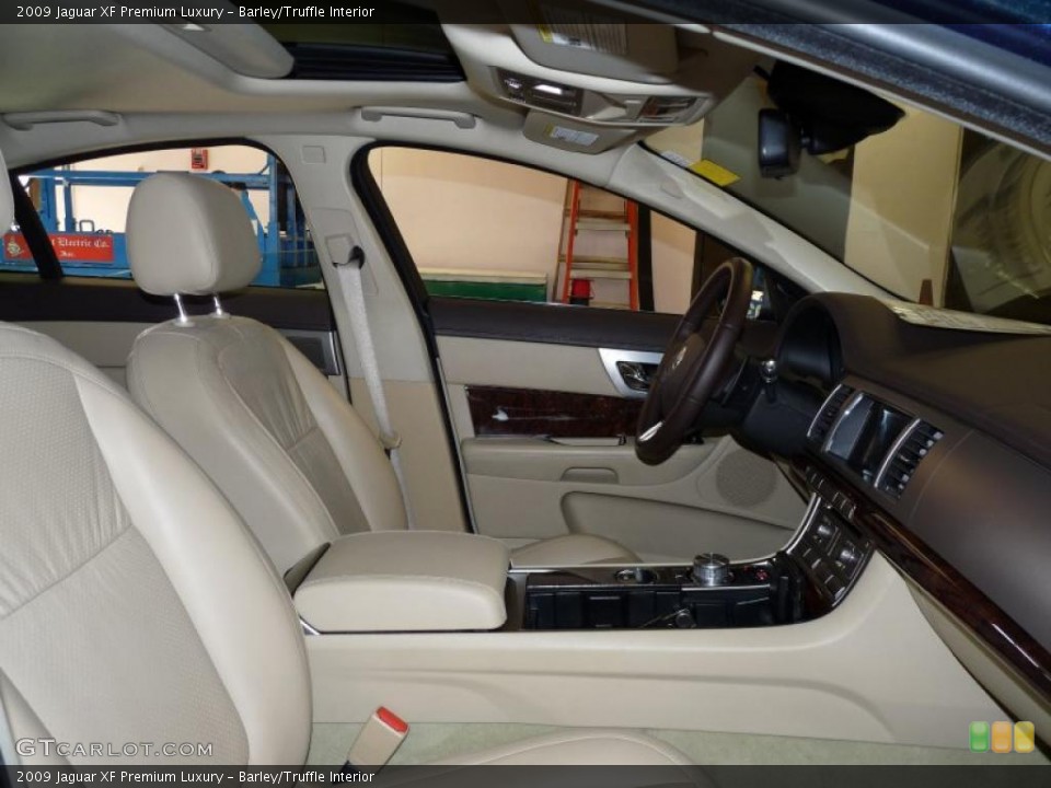 Barley/Truffle Interior Photo for the 2009 Jaguar XF Premium Luxury #40488665