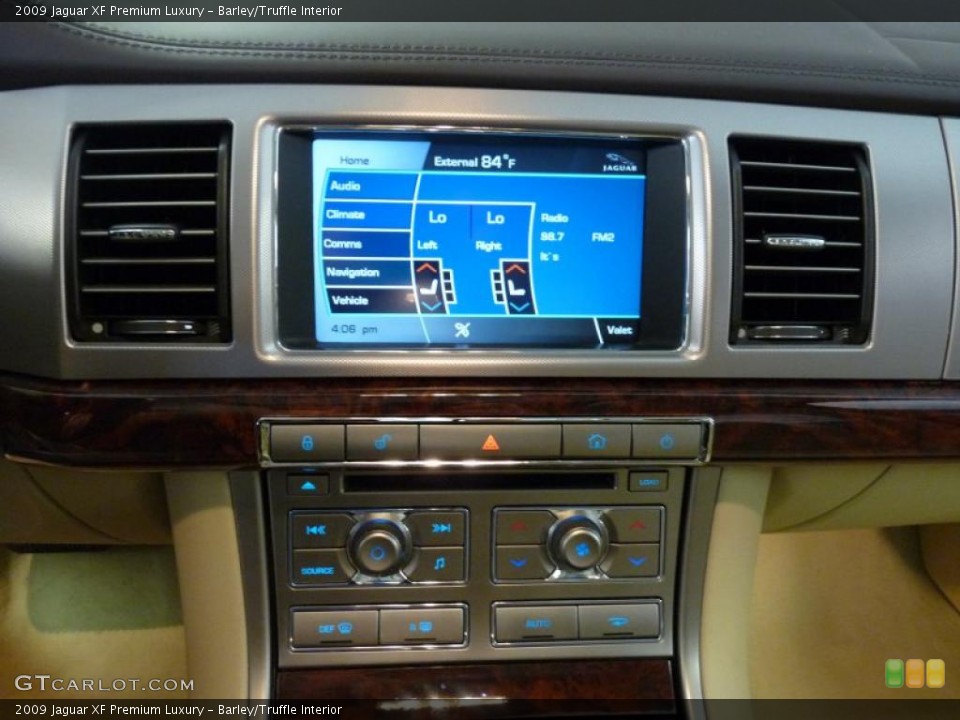 Barley/Truffle Interior Navigation for the 2009 Jaguar XF Premium Luxury #40488710