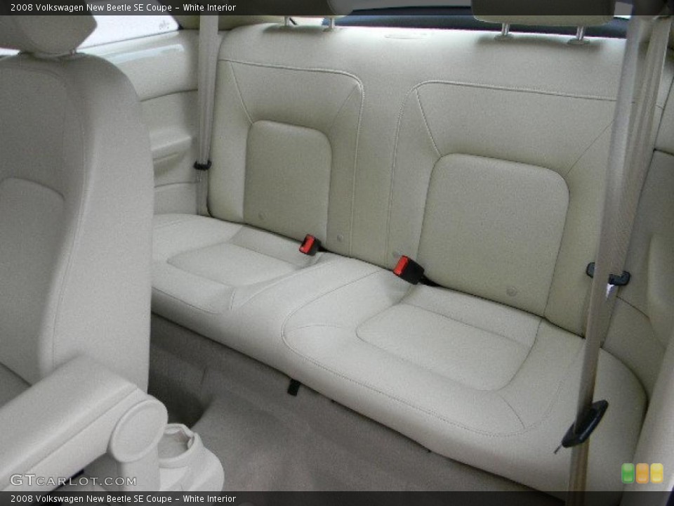 White Interior Photo for the 2008 Volkswagen New Beetle SE Coupe #40489010