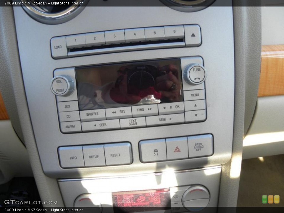 Light Stone Interior Controls for the 2009 Lincoln MKZ Sedan #40490754