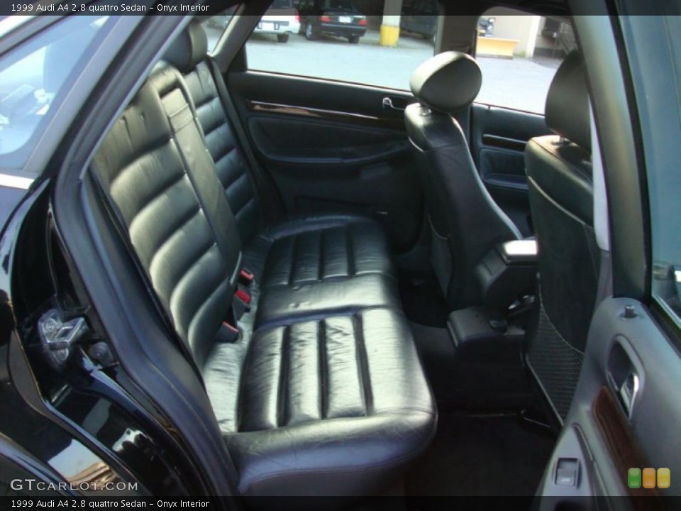 Onyx Interior Photo for the 1999 Audi A4 2.8 quattro Sedan #40491270