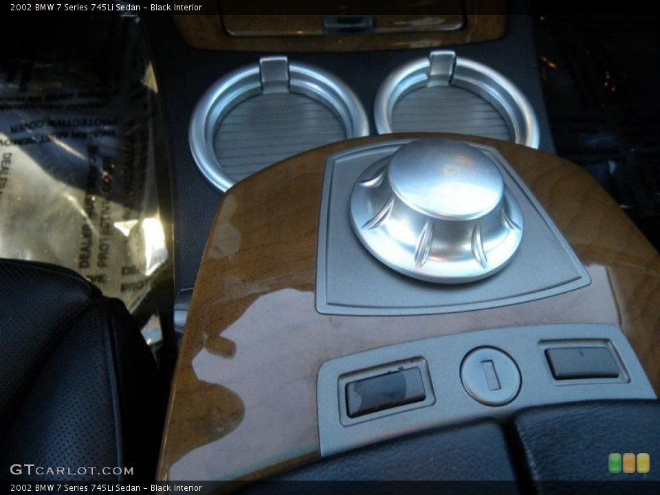 Black Interior Controls for the 2002 BMW 7 Series 745Li Sedan #40493778