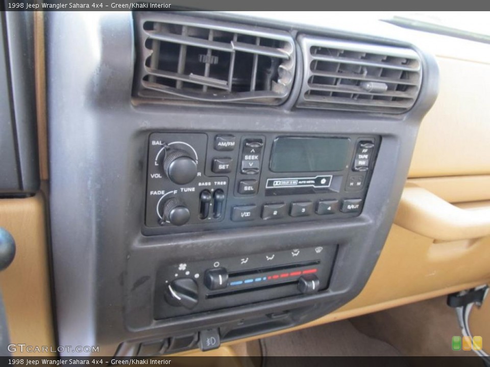 Green/Khaki Interior Controls for the 1998 Jeep Wrangler Sahara 4x4 #40507822