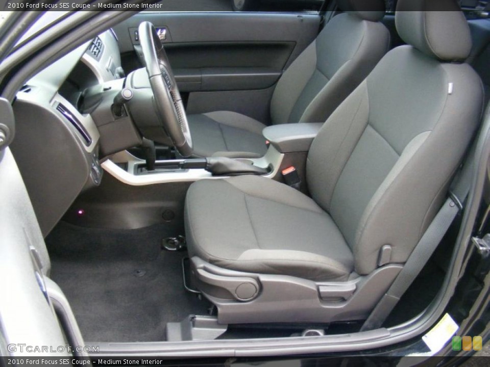 Medium Stone Interior Photo for the 2010 Ford Focus SES Coupe #40509762
