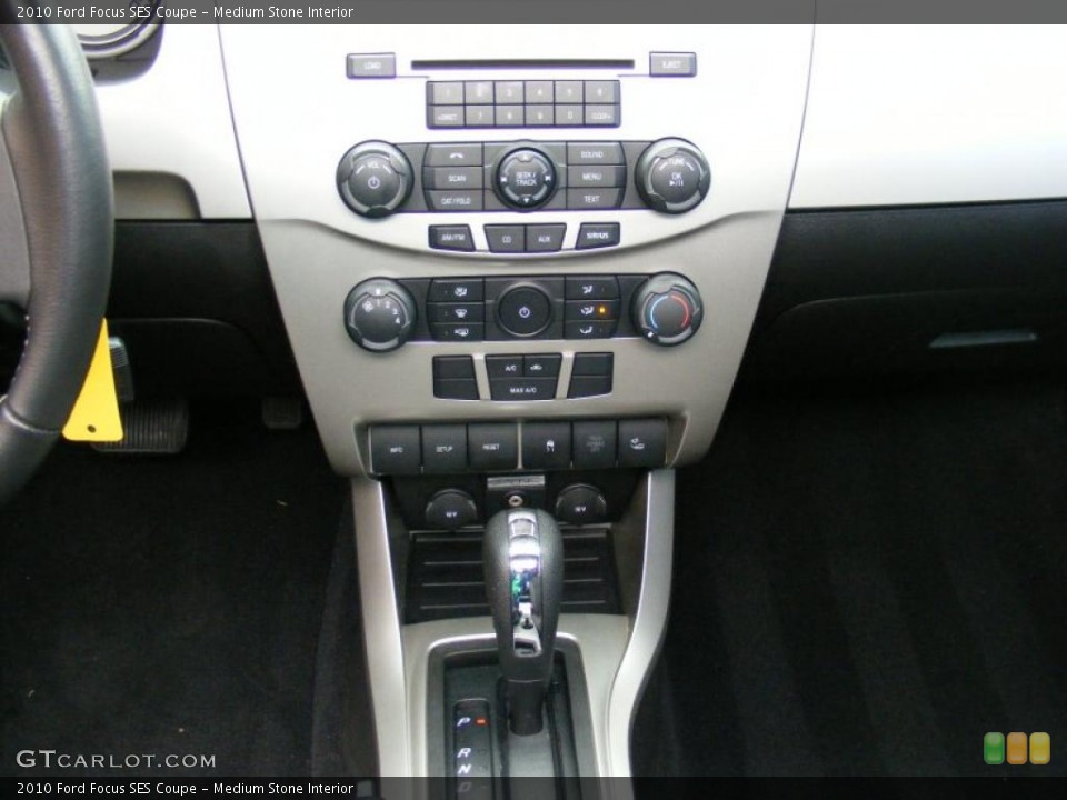 Medium Stone Interior Controls for the 2010 Ford Focus SES Coupe #40509918