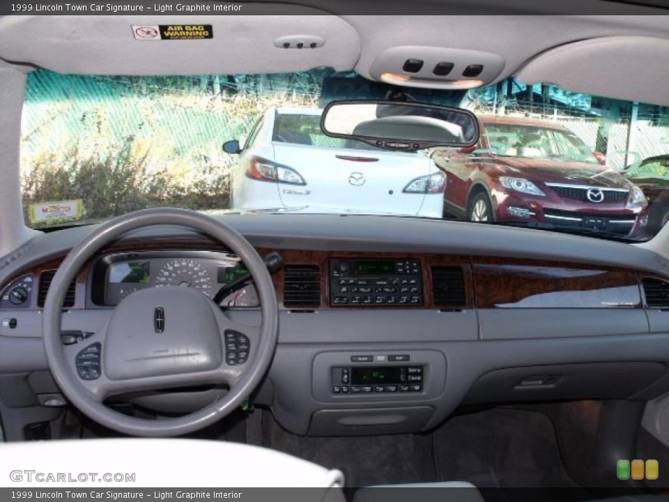 Light Graphite Interior Dashboard for the 1999 Lincoln Town Car Signature #40512650