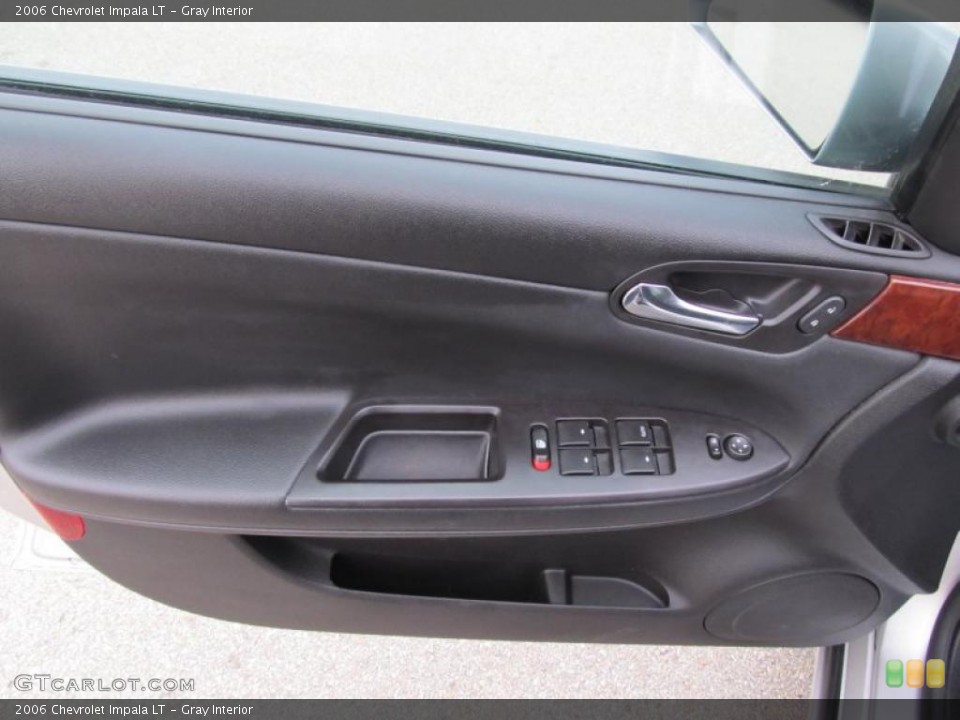 Gray Interior Door Panel for the 2006 Chevrolet Impala LT #40512802