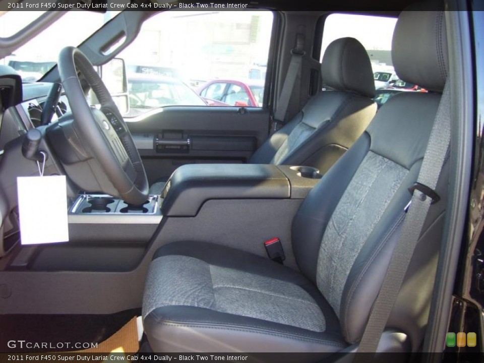 Black Two Tone Interior Photo for the 2011 Ford F450 Super Duty Lariat Crew Cab 4x4 Dually #40512966