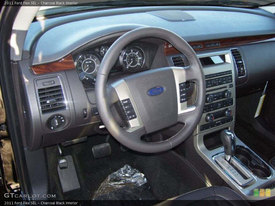 Charcoal Black Interior Dashboard for the 2011 Ford Flex SEL #40513606