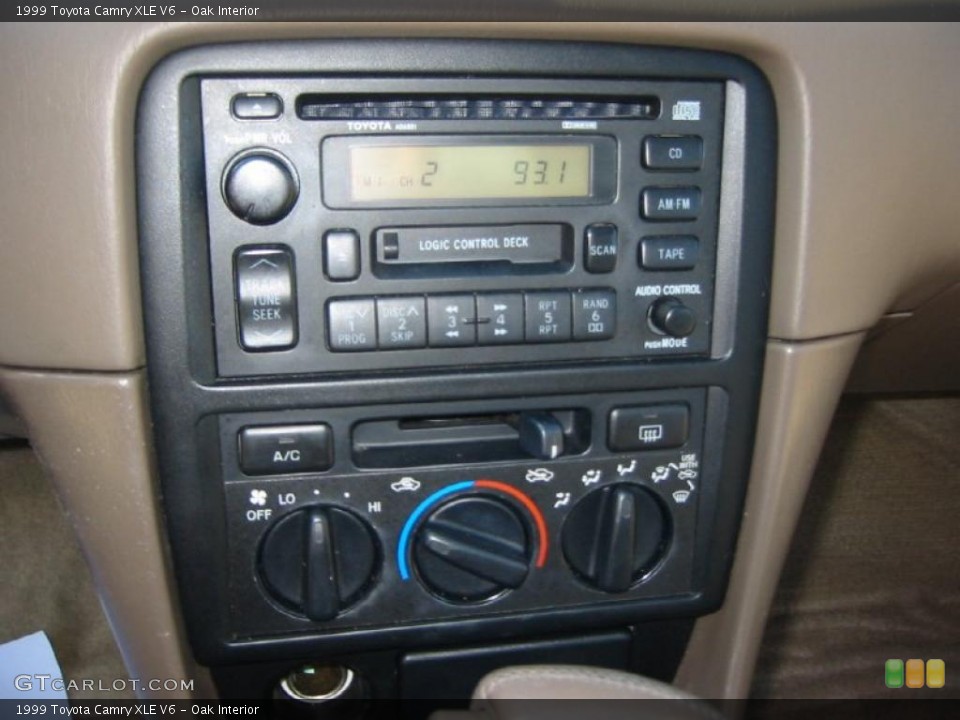 Oak Interior Controls for the 1999 Toyota Camry XLE V6 #40515146