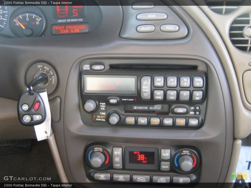 Taupe Interior Controls for the 2000 Pontiac Bonneville SSEi #40541617