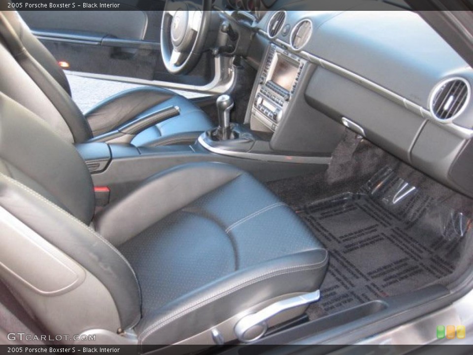 Black Interior Photo for the 2005 Porsche Boxster S #40541881