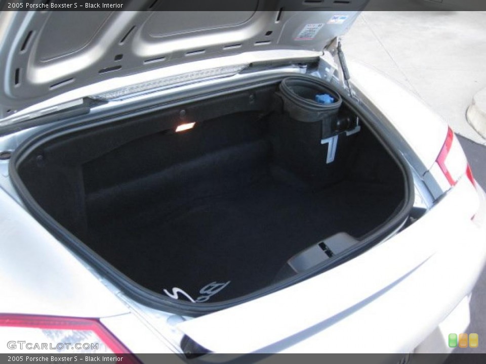 Black Interior Trunk for the 2005 Porsche Boxster S #40541961