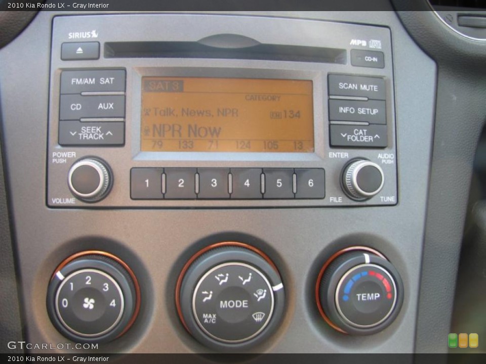 Gray Interior Controls for the 2010 Kia Rondo LX #40545301